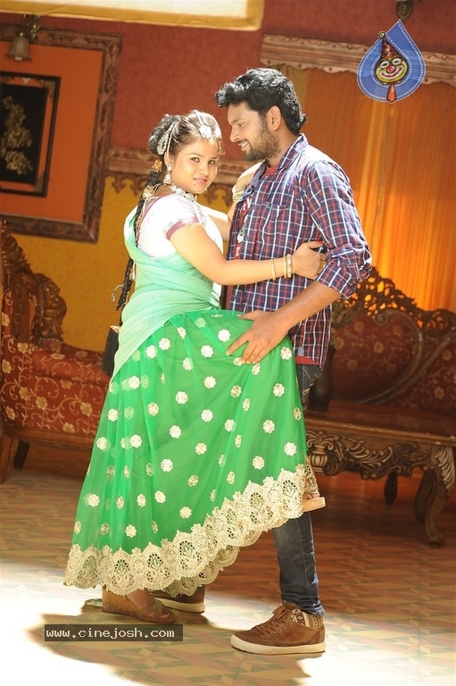 Malli Tamil Movie Stills - 3 / 27 photos