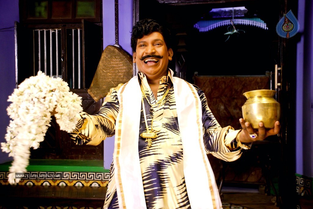 Mambattiyan Tamil Movie Stills - 3 / 33 photos