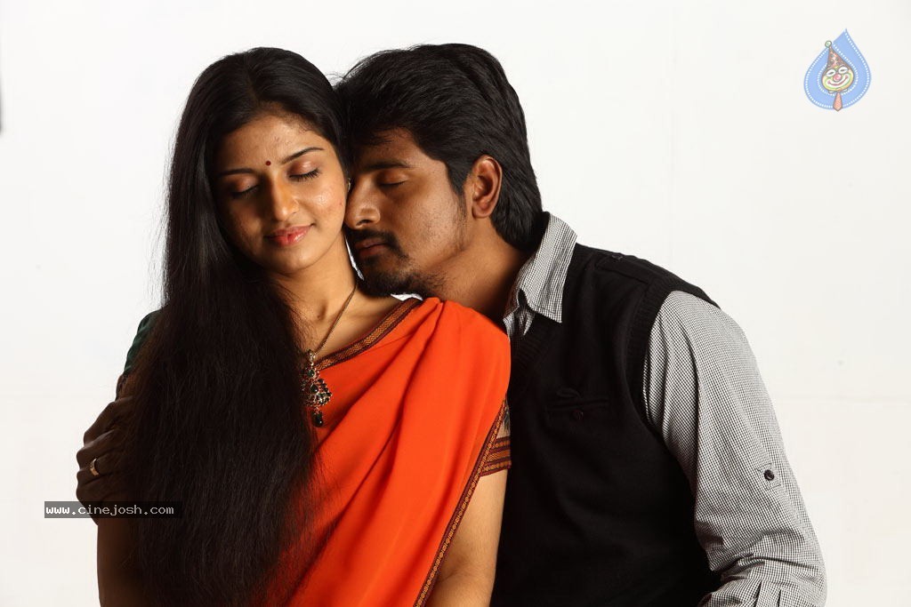 Manam Kothi Paravai Tamil Movie Stills - 12 / 27 photos