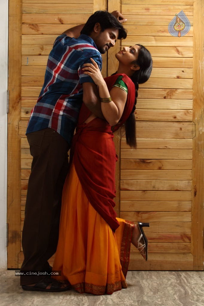 Manam Kothi Paravai Tamil Movie Stills - 13 / 27 photos