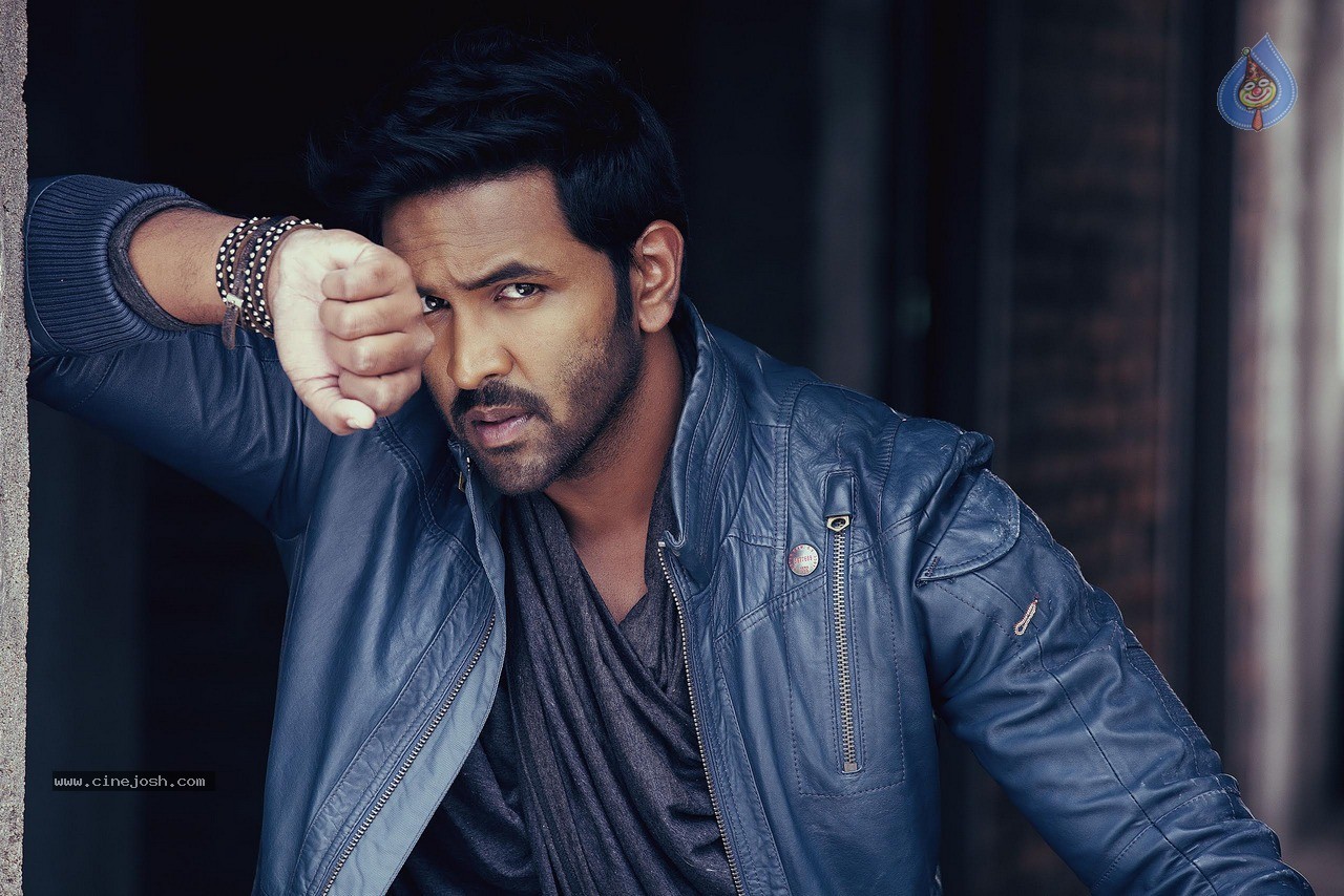 Manchu Vishnu n Deva Katta Movie Stills - 1 / 3 photos