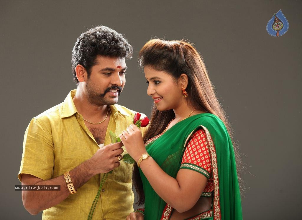 Anjali's Mapla Singam Tamil Movie Stills - 1 / 5 photos