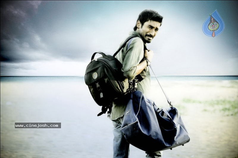 Mayakkam Enna Tamil Movie Stills - 10 / 22 photos
