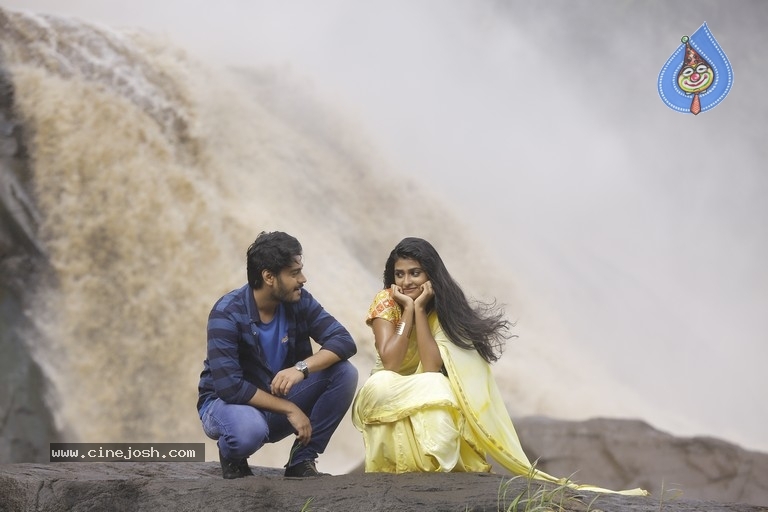 Mouname Ishtam Movie Stills - 3 / 18 photos