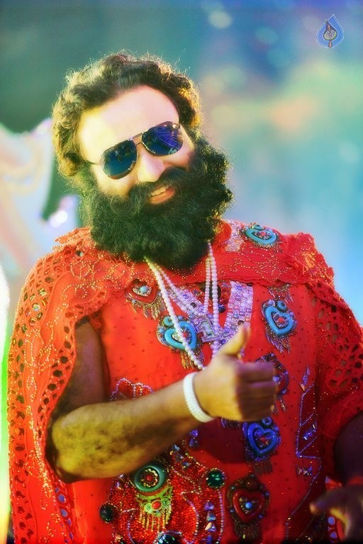 MSG 2 Photos and Posters - 15 / 19 photos