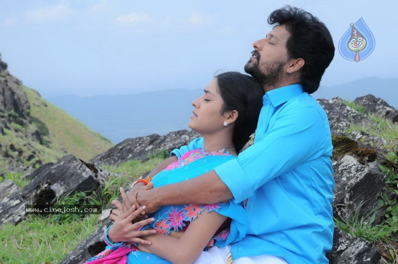 Mudhal Idam Tamil Movie Stills - 20 / 24 photos