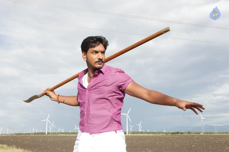 Muthuramalingam Tamil Film Stills - 2 / 14 photos