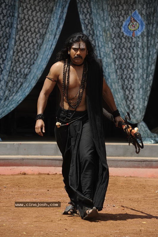 Nagarjuna Stills in Jagadguru Adi Shankara Movie - 6 / 20 photos