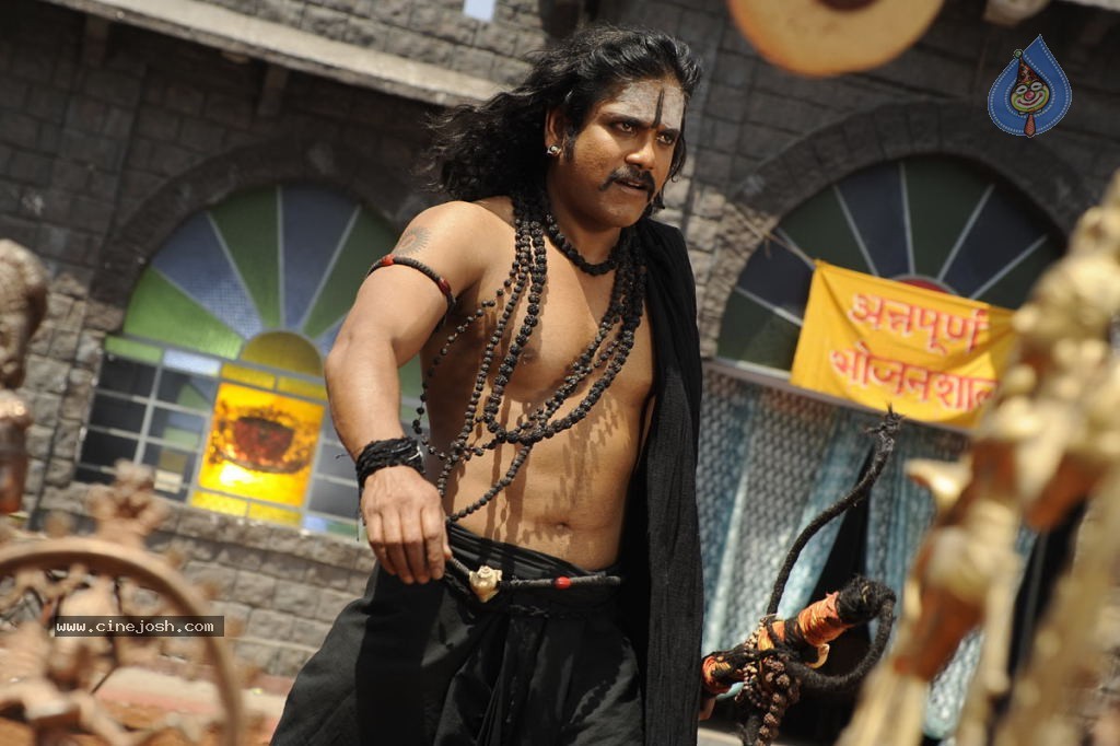 Nagarjuna Stills in Jagadguru Adi Shankara Movie - 15 / 20 photos