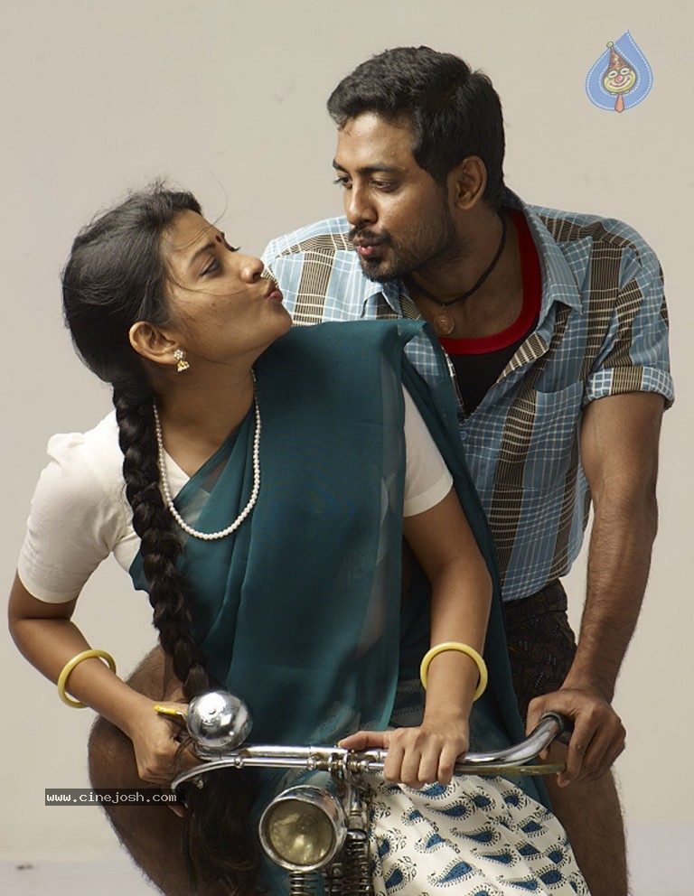 Nedunchalai Tamil Movie Stills - 16 / 17 photos