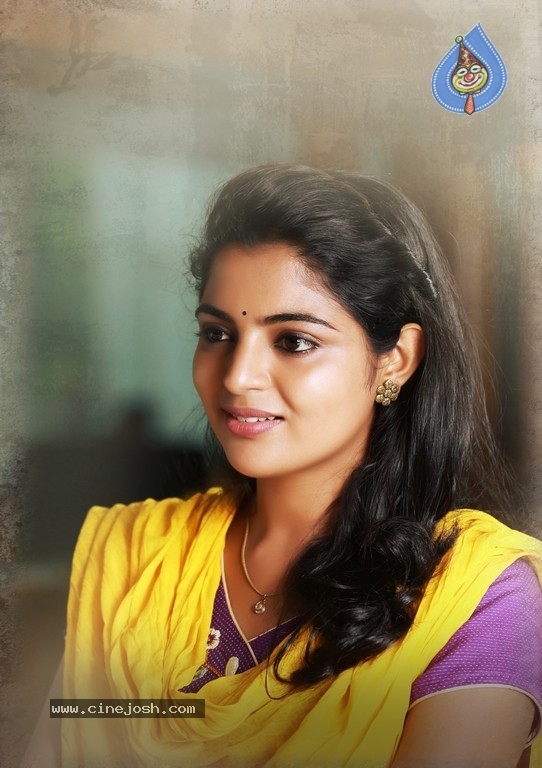 Nikhila Vimal in Gayatri Movie Look - 1 / 2 photos