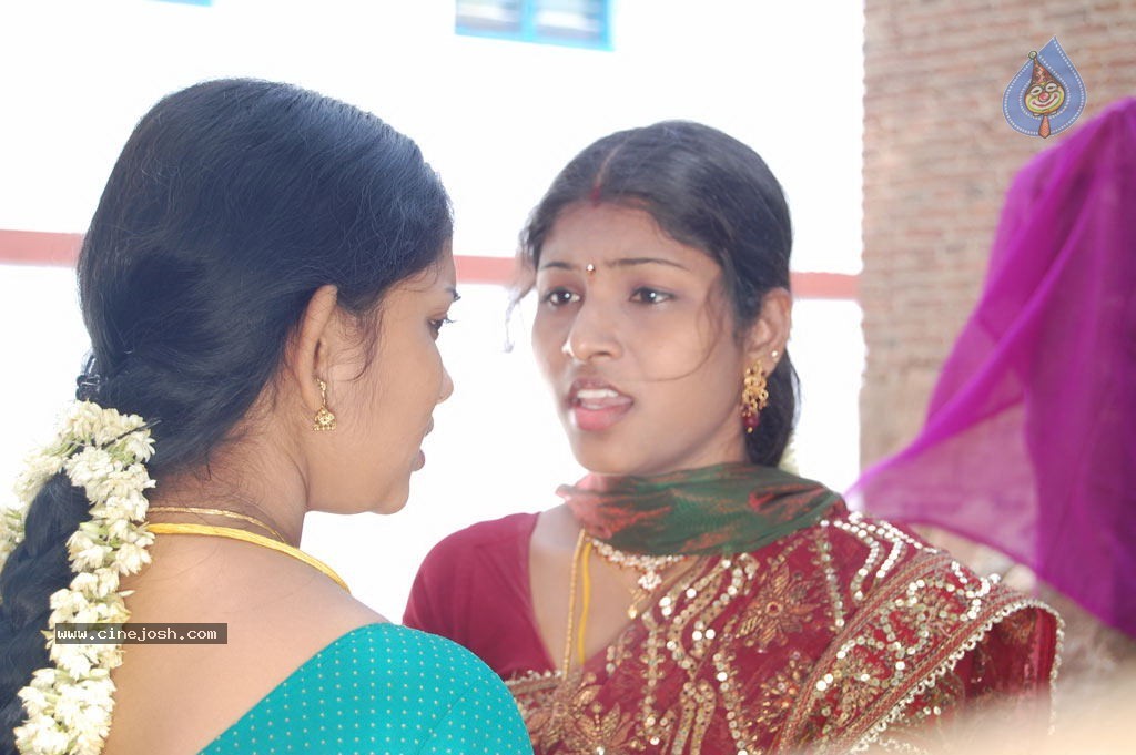 Nila Methu Kathal Tamil Movie Hot Stills - 10 / 70 photos