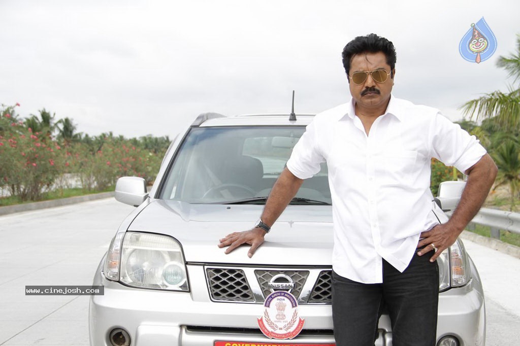 Nimirnthu Nil Tamil Movie New Stills - 7 / 13 photos