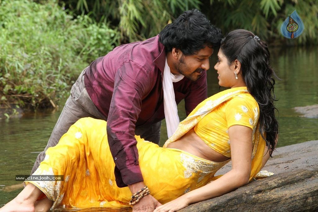 Pattaya Kelappanum Pandiya Tamil Movie Stills - 1 / 39 photos