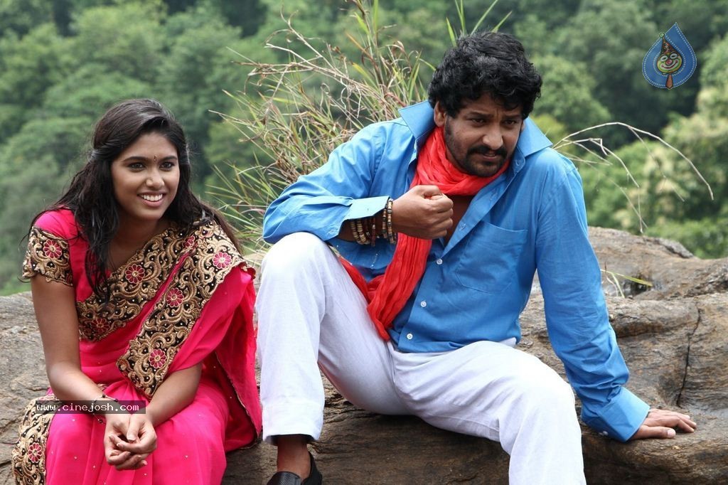 Pattaya Kelappanum Pandiya Tamil Movie Stills - 5 / 39 photos