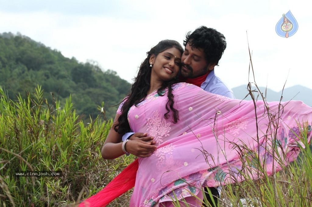 Pattaya Kelappanum Pandiya Tamil Movie Stills - 17 / 39 photos