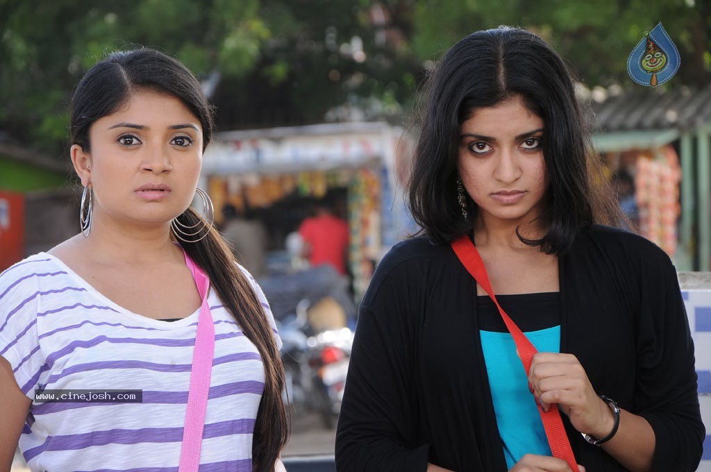 Pongadi Neengalum Unga Kadhalum Tamil Movie Stills - 10 / 19 photos