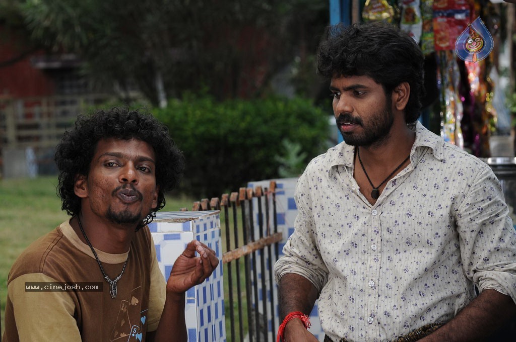 Pongadi Neengalum Unga Kadhalum Tamil Movie Stills - 11 / 19 photos