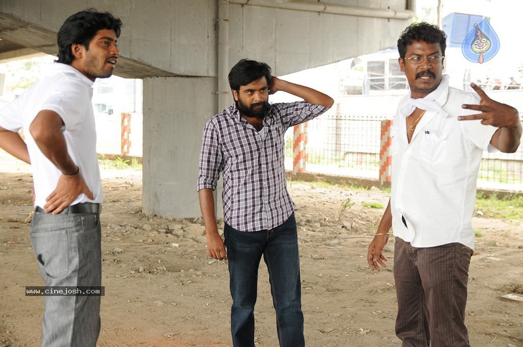 Porali Tamil Movie Stills - 15 / 23 photos