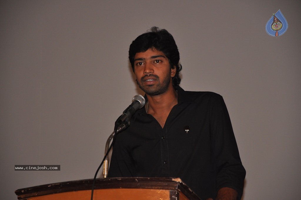 Porali Tamil Movie Stills - 19 / 23 photos