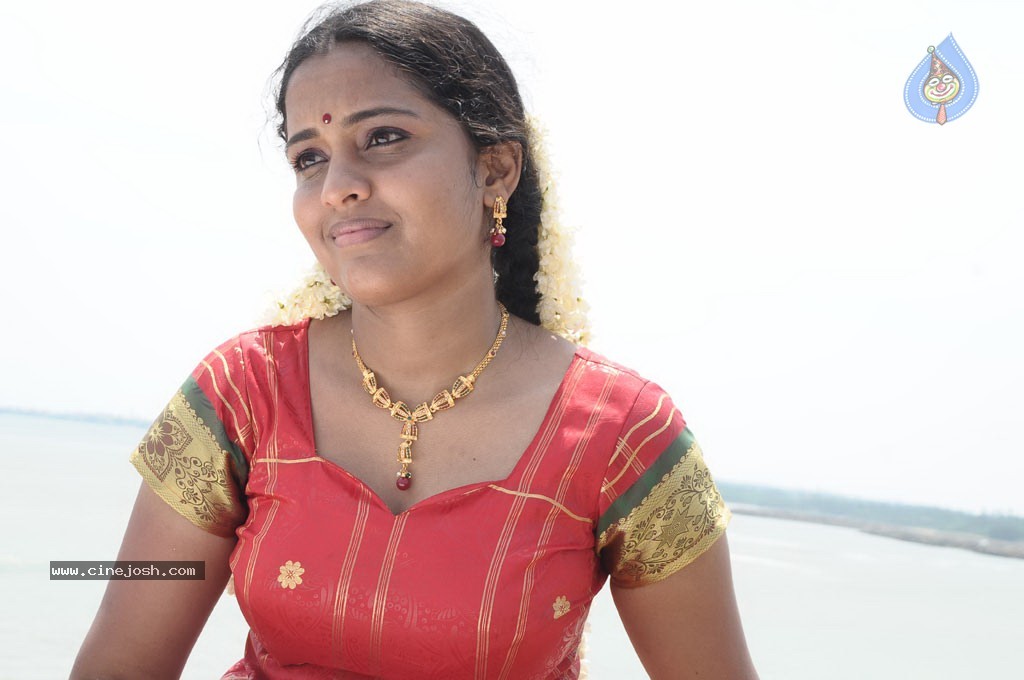 Porkodi Patham Vaguppu Tamil Movie Stills - 18 / 27 photos