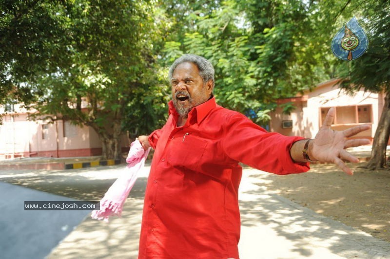 Poru Telangana Movie Stills - 5 / 24 photos