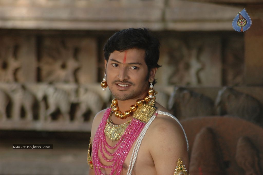 Pranaya Veedhullo Movie Stills - 10 / 14 photos