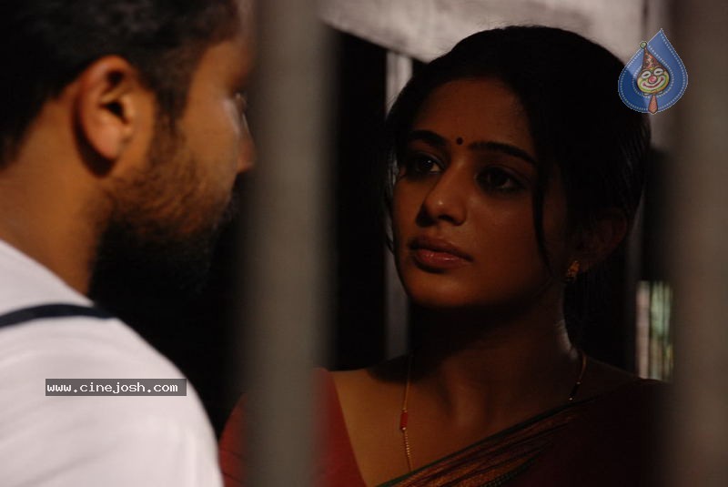 Rakta Charitra Tamil Movie Stills - 23 / 30 photos