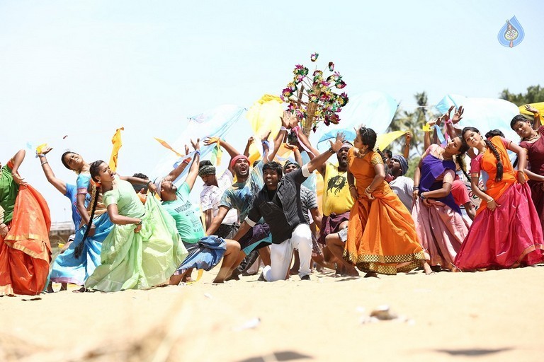 Rekka Tamil Film Photos - 17 / 17 photos