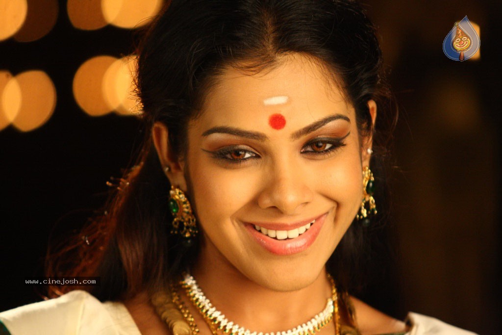 Ruthravathy Tamil Movie Stills - 5 / 13 photos