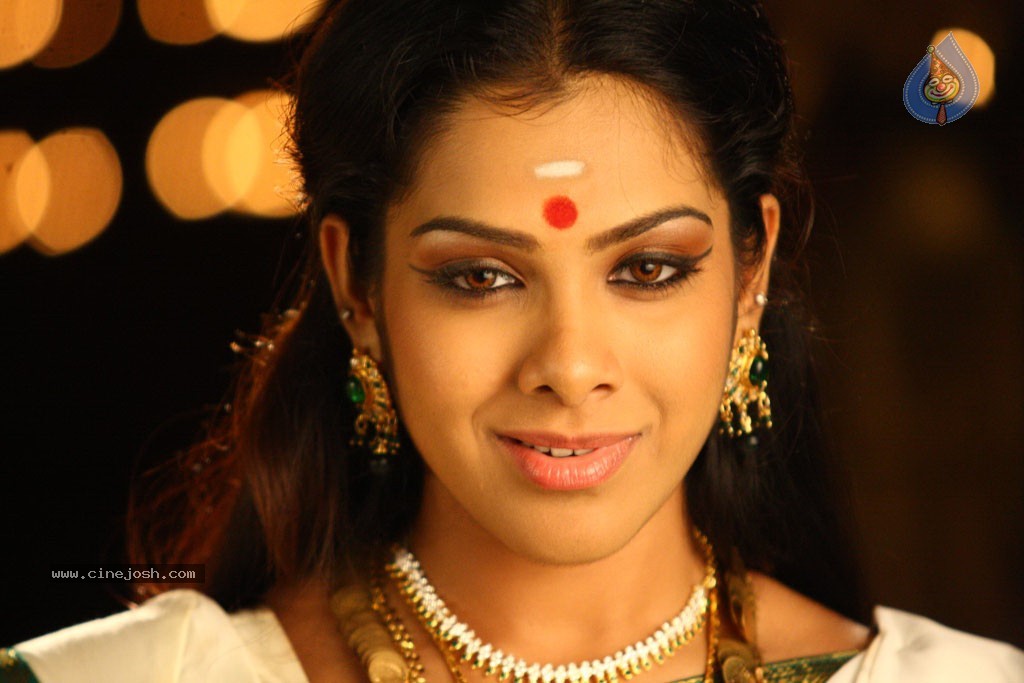 Ruthravathy Tamil Movie Stills - 13 / 13 photos