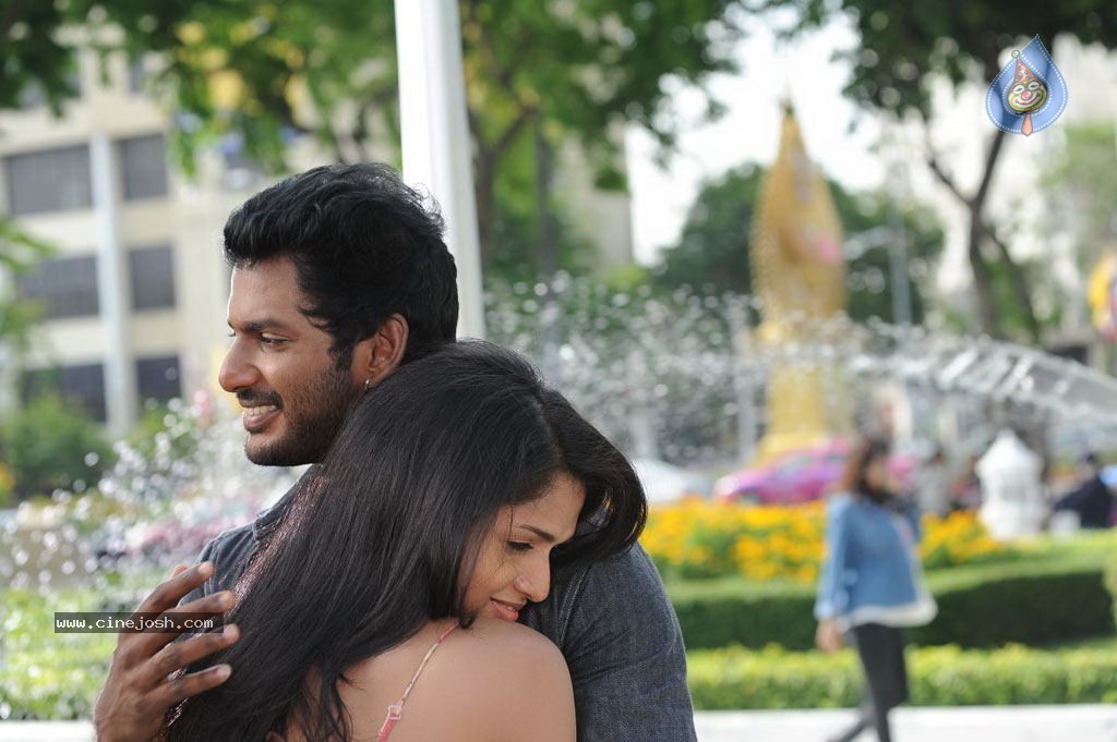 Samar Tamil Movie Stills - 17 / 33 photos