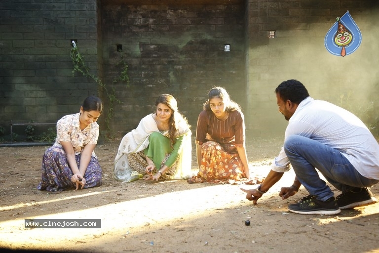 Seema Raja Movie Working Stills - 32 / 35 photos