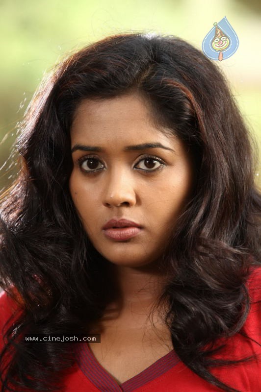 http://www.cinejosh.com/gallereys/movies/normal/seniors_malayalam_movie_stills_22_05_11_04_12/seniors_malayalam_movie_stills_22_05_11_04_12_020.jpg