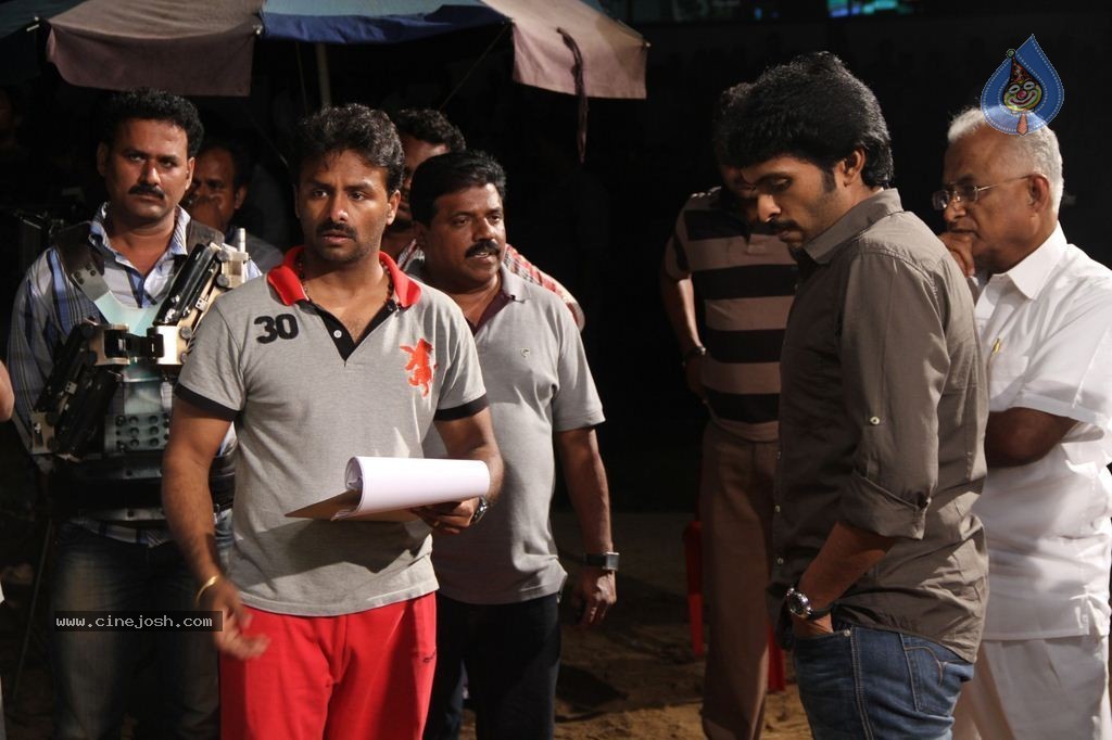 Sigaram Thodu Tamil Movie New Stills - 6 / 49 photos