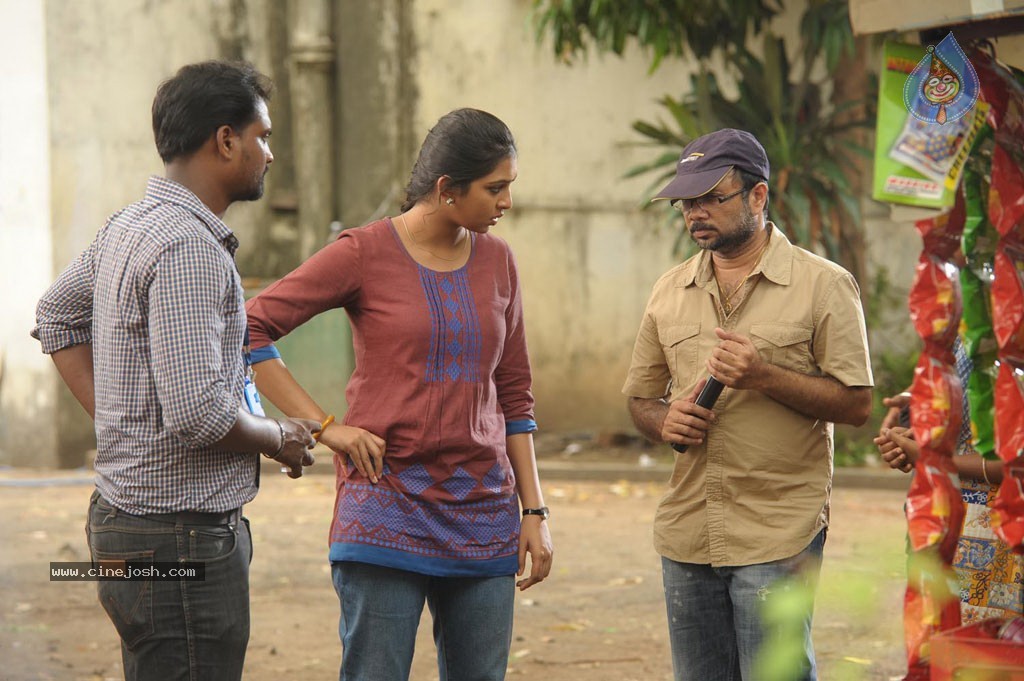 Sippai Tamil Movie Stills - 12 / 20 photos