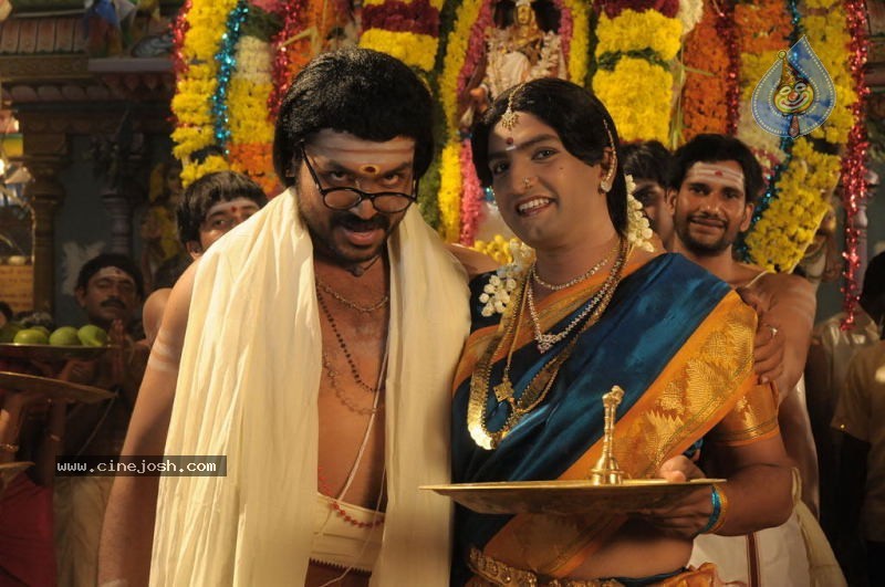 Siruthai Tamil Movie Stills - 6 / 64 photos