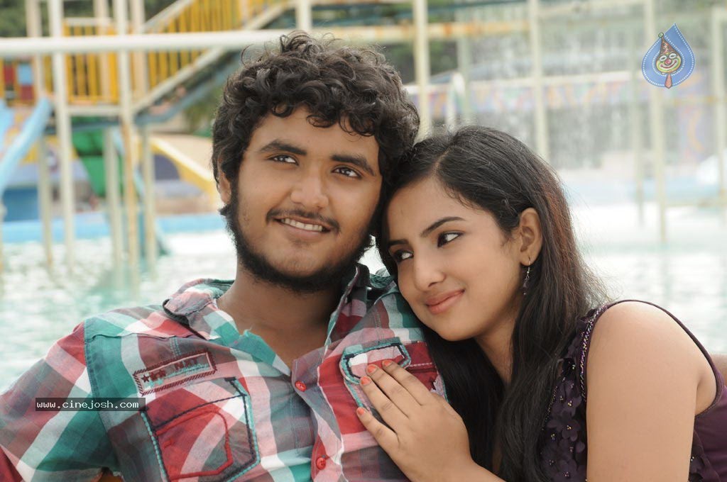 Sogusu Perundhu Tamil Movie Stills - 18 / 55 photos