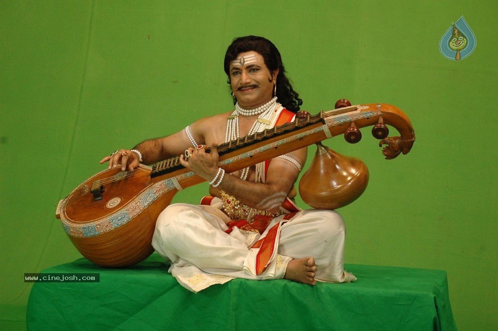 Sri Vasavi Vaibhavam Movie New Stills - 11 / 39 photos