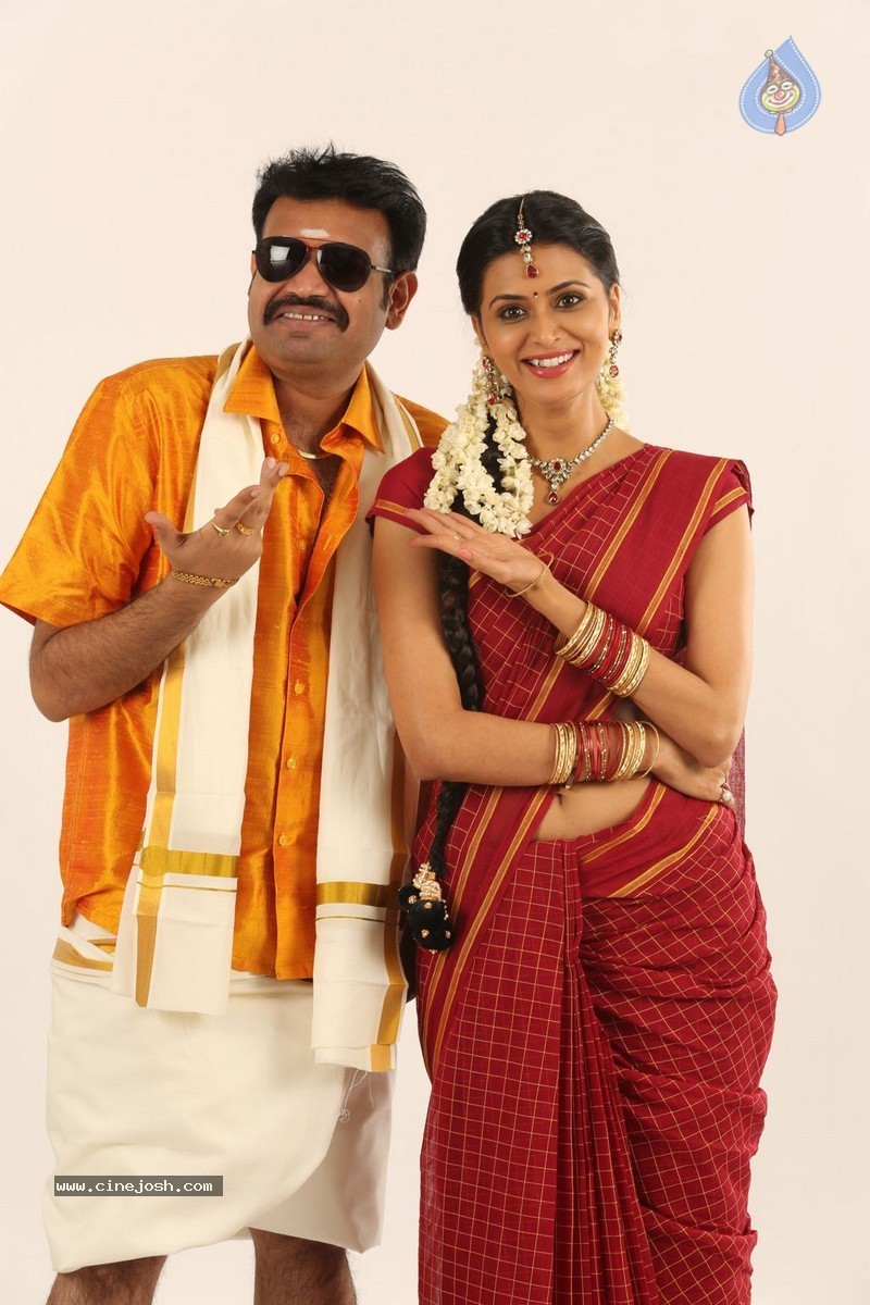 Takkar Tamil Movie Stills - 18 / 53 photos