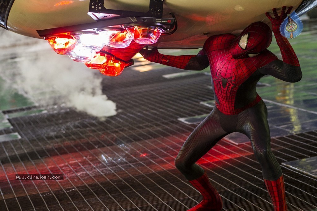 The Amazing Spider Man 2 Stills - 11 / 27 photos
