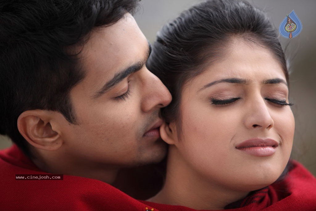 Thulli Ezhunthathu Kadhal Tamil Movie New Stills - 7 / 41 photos
