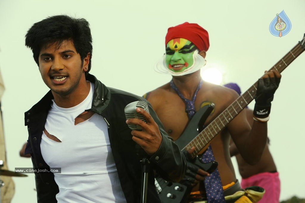 Vaayai Moodi Pesavum Tamil Movie Stills - 45 / 112 photos