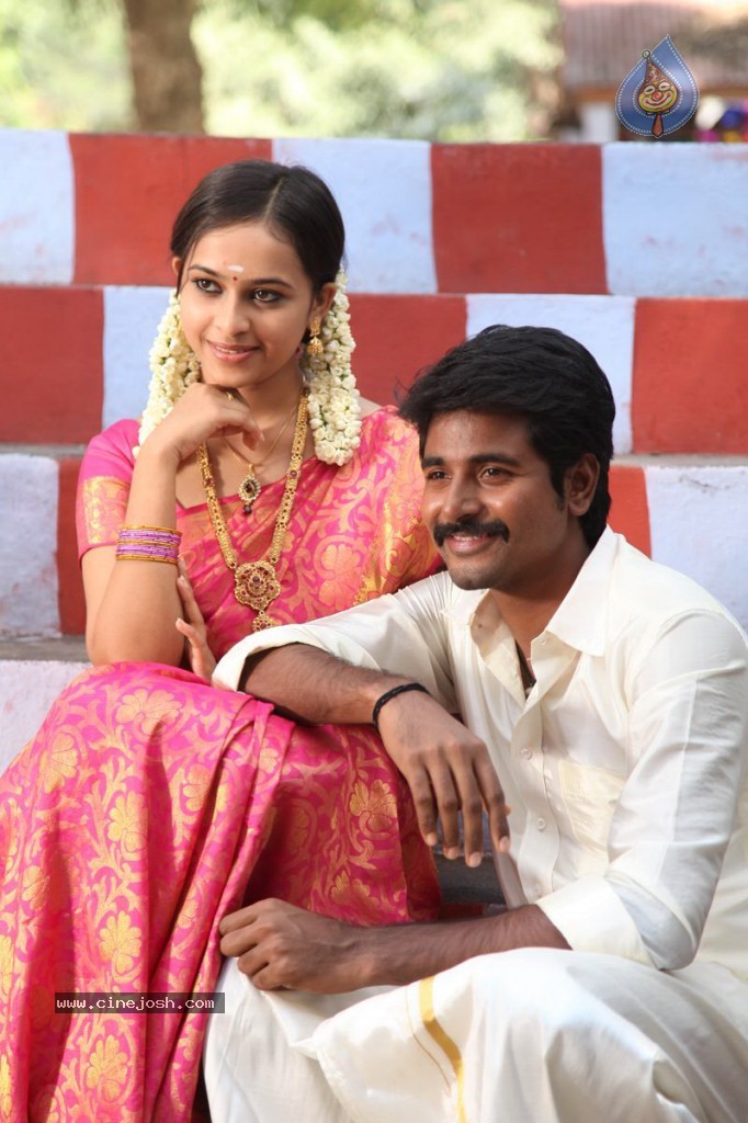 Varutha Padatha Valibar Sangam Tamil Movie New Photos - 11 / 27 photos