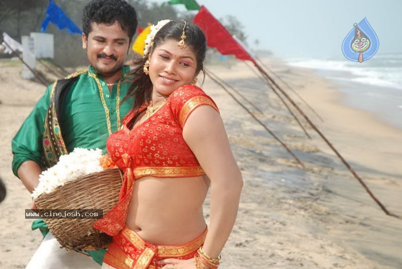 Vazhi Vidu Kanne Vazhi Vidu Movie Stills - 18 / 37 photos