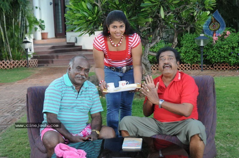 Vazhi Vidu Kanne Vazhi Vidu Tamil Movie Stills - 12 / 41 photos