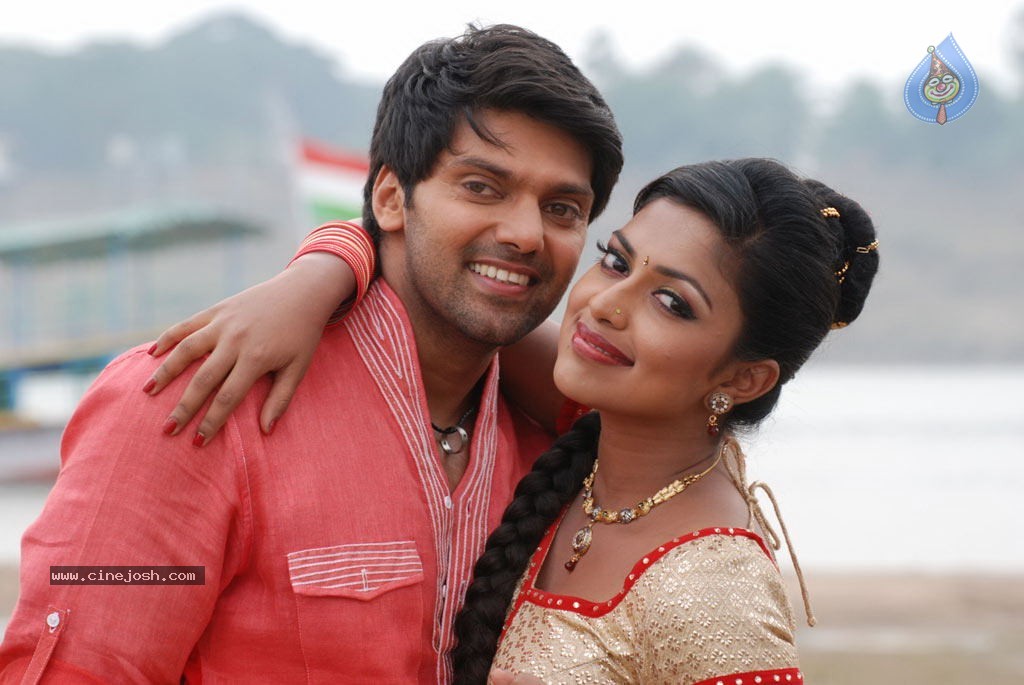 Vettai Tamil Movie Hot Stills - 3 / 39 photos