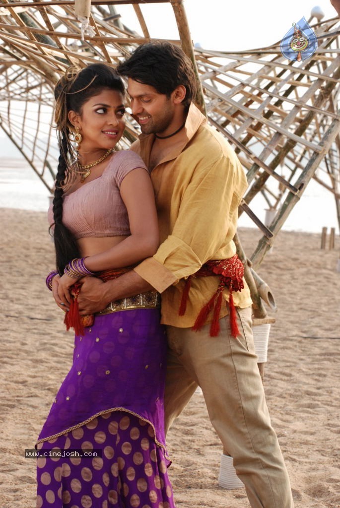 Vettai Tamil Movie Hot Stills - 10 / 39 photos