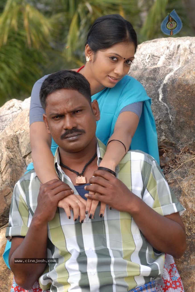 Vettaiyaadu Tamil Movie Hot Stills - 1 / 10 photos