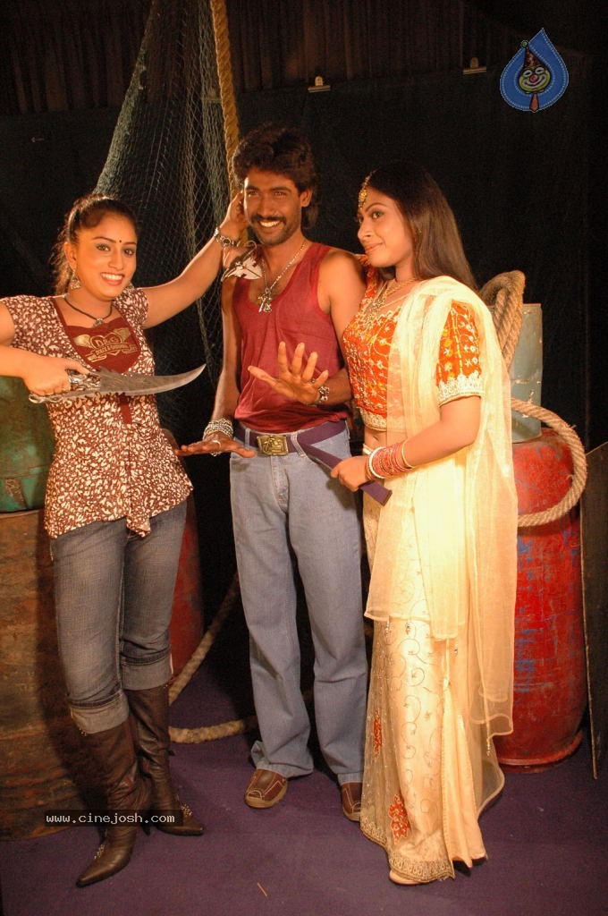 Vijaya Nagaram Tamil Movie Stills - 9 / 37 photos